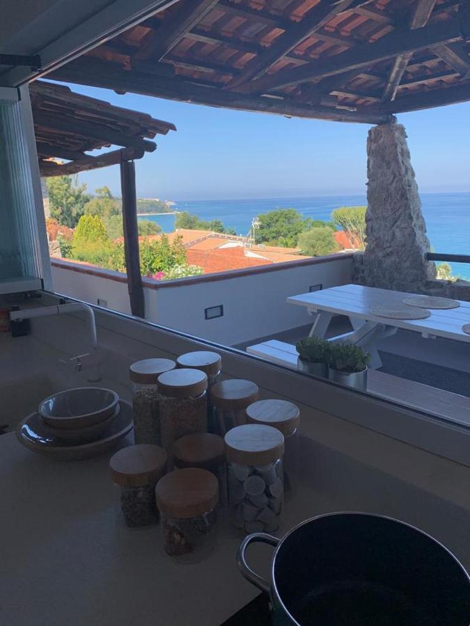 Boutique Apartment With Beach Within Walking Distance, Near Tropea Parghelia Kültér fotó