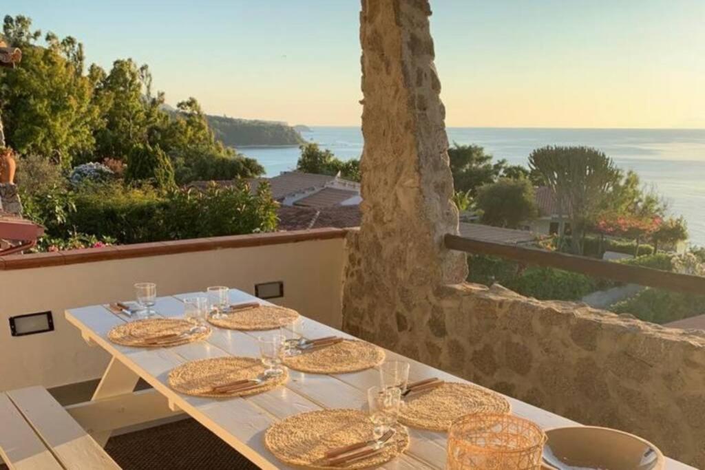 Boutique Apartment With Beach Within Walking Distance, Near Tropea Parghelia Kültér fotó