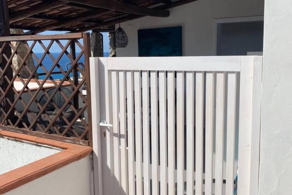 Boutique Apartment With Beach Within Walking Distance, Near Tropea Parghelia Kültér fotó