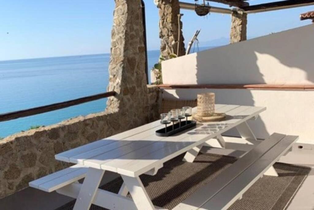 Boutique Apartment With Beach Within Walking Distance, Near Tropea Parghelia Kültér fotó