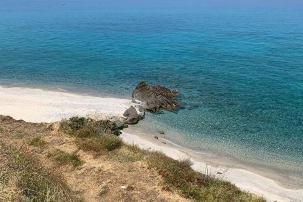 Boutique Apartment With Beach Within Walking Distance, Near Tropea Parghelia Kültér fotó