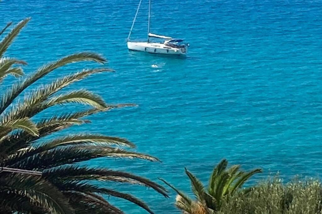 Boutique Apartment With Beach Within Walking Distance, Near Tropea Parghelia Kültér fotó
