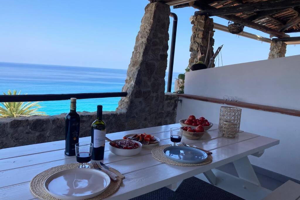 Boutique Apartment With Beach Within Walking Distance, Near Tropea Parghelia Kültér fotó