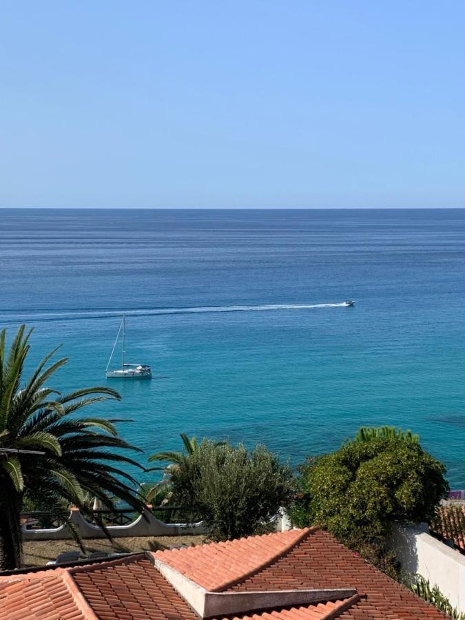 Boutique Apartment With Beach Within Walking Distance, Near Tropea Parghelia Kültér fotó